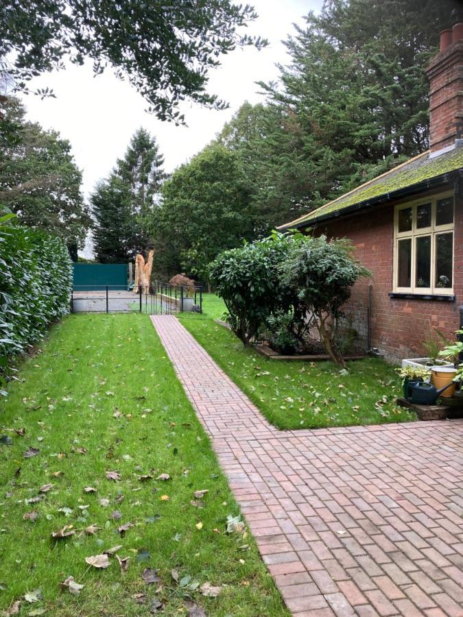 Woodland Retreat, Market Lane, Blundeston, Lowestoft ภายนอก รูปภาพ