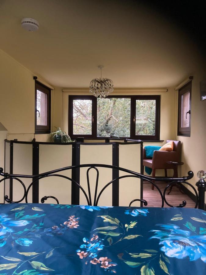 Woodland Retreat, Market Lane, Blundeston, Lowestoft ภายนอก รูปภาพ
